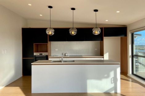 Photo of property in 58 Ascension Crescent, Orewa, 0931