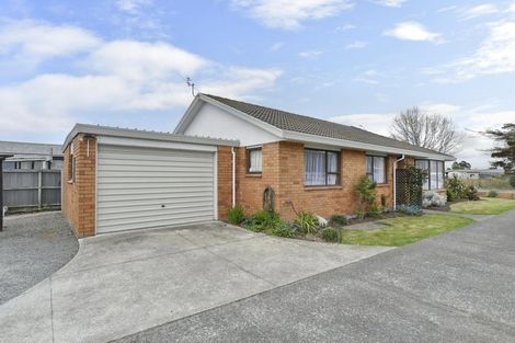 Photo of property in 2/148 Main North Road, Papanui, Christchurch, 8052