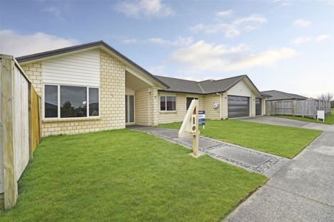 Photo of property in 4 Waltham Place, Rototuna North, Hamilton, 3210