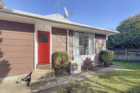 Photo of property in 69b Hartford Crescent, Totara Park, Upper Hutt, 5018
