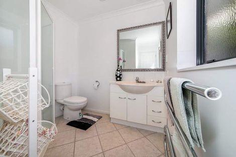 Photo of property in 14 Brittas Place, East Tamaki, Auckland, 2016
