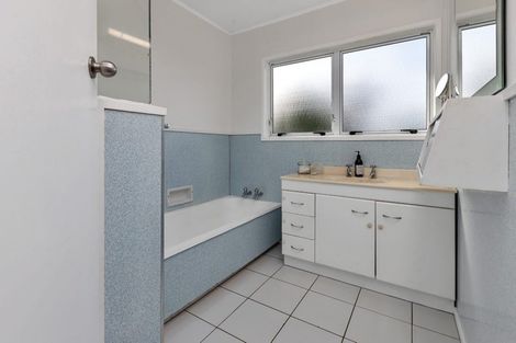 Photo of property in 114 Old Onerahi Road, Onerahi, Whangarei, 0110