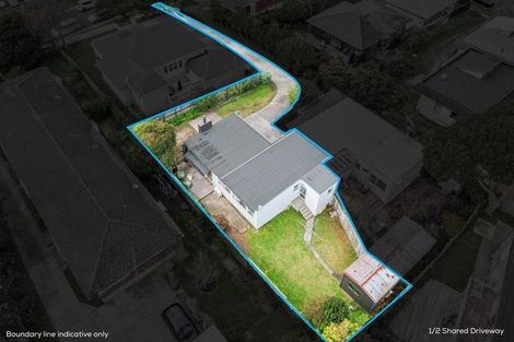 Photo of property in 1/1a Margaret Place, Milford, Auckland, 0620