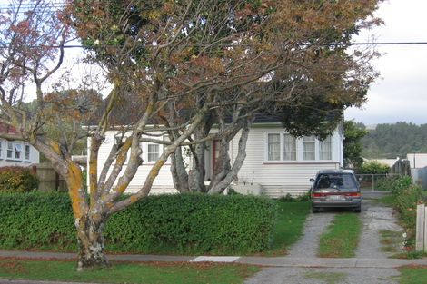 Photo of property in 80 Molesworth Street, Taita, Lower Hutt, 5011