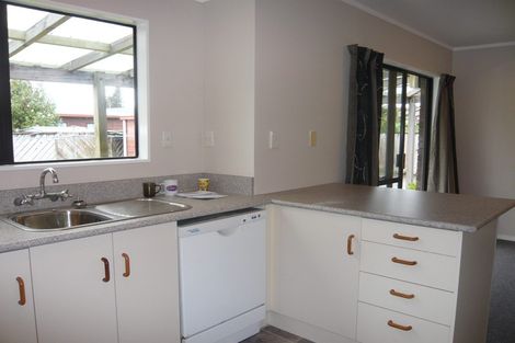 Photo of property in 5 Essendon Court, Glenview, Hamilton, 3206