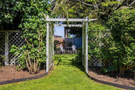 Photo of property in 8a Jade Place, Bell Block, New Plymouth, 4312