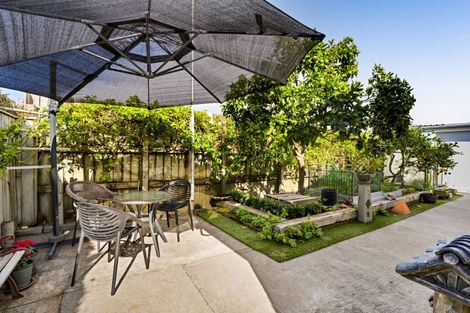 Photo of property in 35a Tukapa Street, Westown, New Plymouth, 4310