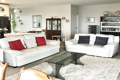 Photo of property in 21 Woodridge Drive, Stanmore Bay, Whangaparaoa, 0932