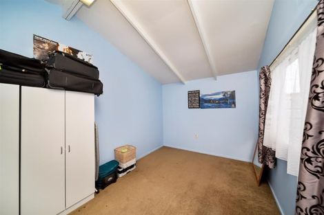 Photo of property in 12 Vogel Street, Hawera, 4610