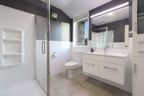 Photo of property in 25 Riverstone Drive, Welcome Bay, Tauranga, 3112