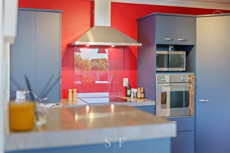 Photo of property in 155 Field Way, Waikanae Beach, Waikanae, 5036