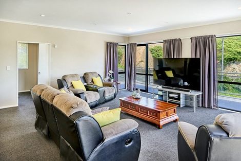 Photo of property in 23 View Road, Titahi Bay, Porirua, 5022