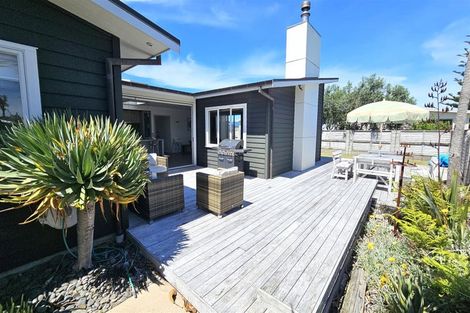 Photo of property in 128 Harbour Drive, Matarangi, Whitianga, 3592