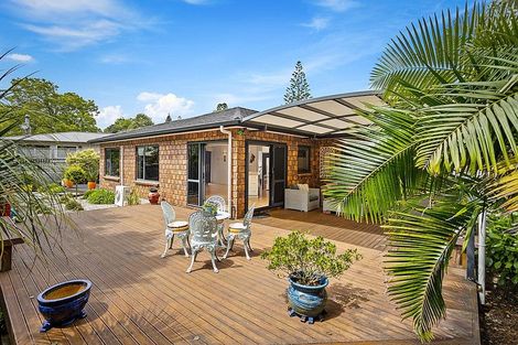 Photo of property in 71a Stottholm Road, Titirangi, Auckland, 0604