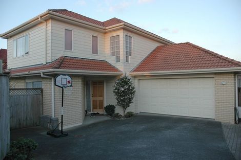 Photo of property in 192a Botany Road, Botany Downs, Auckland, 2010