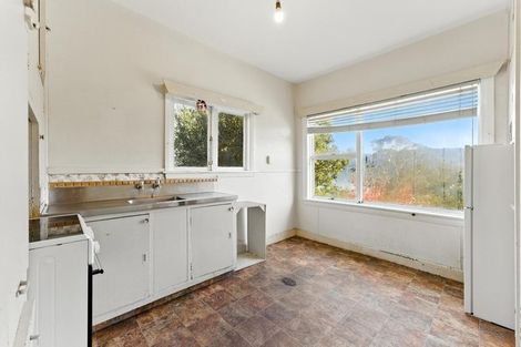 Photo of property in 102 Cressy Terrace, Corsair Bay, Lyttelton, 8082