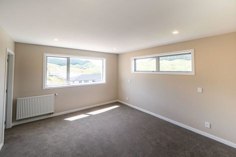 Photo of property in 165 Amesbury Drive, Churton Park, Wellington, 6037