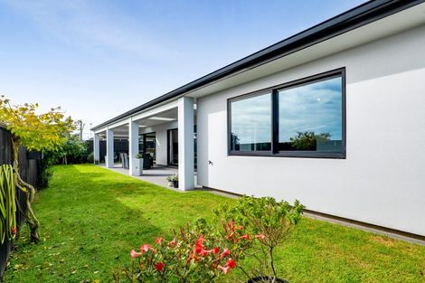 Photo of property in 4 Cessna Lane, Glen Avon, New Plymouth, 4312