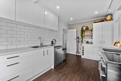 Photo of property in 11d Trinidad Road, Sunnynook, Auckland, 0620