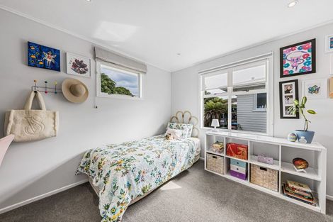 Photo of property in 6 Esmeralda Avenue, Avondale, Auckland, 1026