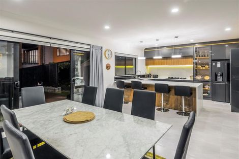 Photo of property in 54 Armstrong Farm Drive, East Tamaki Heights, Auckland, 2016