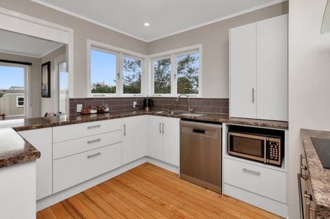 Photo of property in 72 Station Road, Te Kamo, Whangarei, 0112