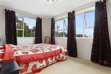 Photo of property in 17 Radiata Lane, Chatswood, Auckland, 0626