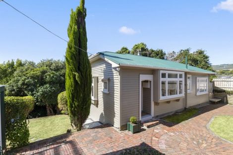 Photo of property in 14 The Drive, Tawa, Wellington, 5028