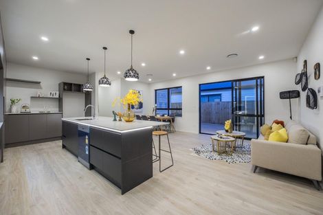 Photo of property in 30 Babina Avenue, Kumeu, 0810