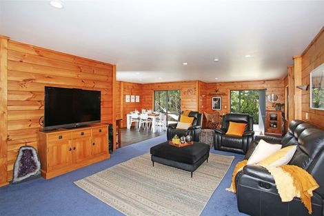 Photo of property in 166 Cooper Road, Pollok, Waiuku, 2684