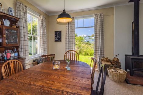 Photo of property in 10 Piwari Street, Rangataua, Ohakune, 4691