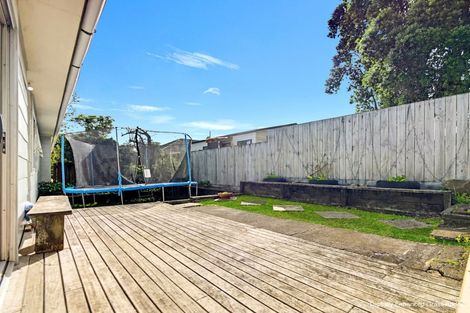 Photo of property in 2/15a Mcintyre Road, Mangere Bridge, Auckland, 2022