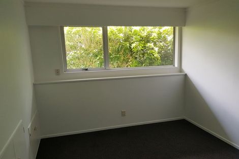 Photo of property in 28-28b Jane Grove, Paparangi, Wellington, 6037