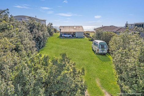 Photo of property in 73 Pukehina Parade, Pukehina, Te Puke, 3189
