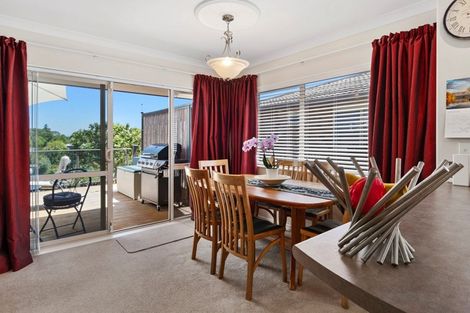 Photo of property in 17 La Sendero Way, Bethlehem, Tauranga, 3110