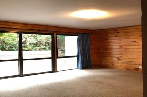 Photo of property in 25 Emlyn Place, Torbay, Auckland, 0630