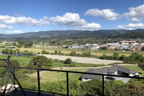 Photo of property in 29 Riverstone Drive, Riverstone Terraces, Upper Hutt, 5018