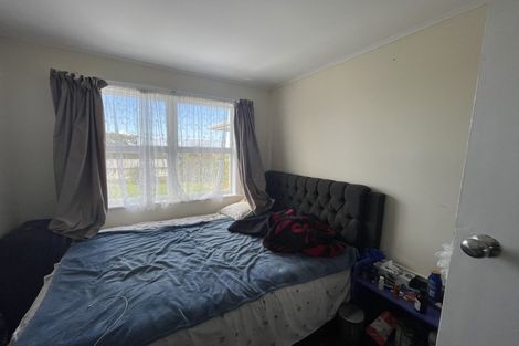 Photo of property in 6 Cutler Street, New Lynn, Auckland, 0600