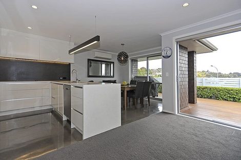 Photo of property in 16 Utopia Park Heights, Welcome Bay, Tauranga, 3112