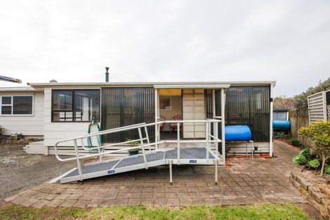 Photo of property in 20 Thomas Place, Foxton Beach, Foxton, 4815
