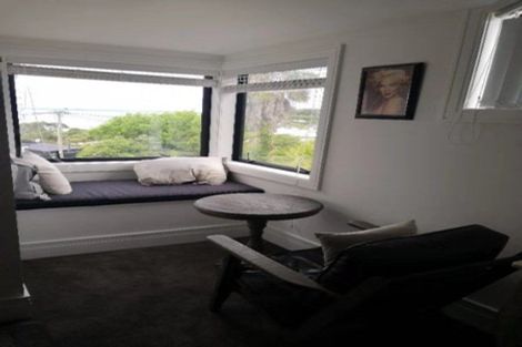 Photo of property in 2/92 Churchill Road, Murrays Bay, Auckland, 0630