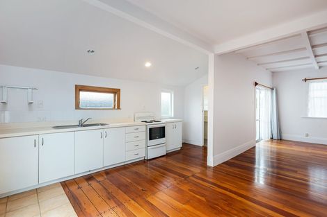 Photo of property in 2/13 Hart Road, Hauraki, Auckland, 0622