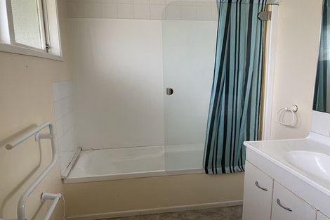 Photo of property in 27 O'halloran Road, Howick, Auckland, 2014