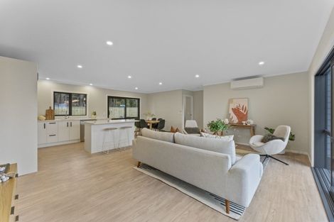 Photo of property in 9 Ropata Te Ao Way, Otaki, 5512