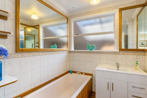 Photo of property in 2 Te Herekiekie Street, Turangi, 3334