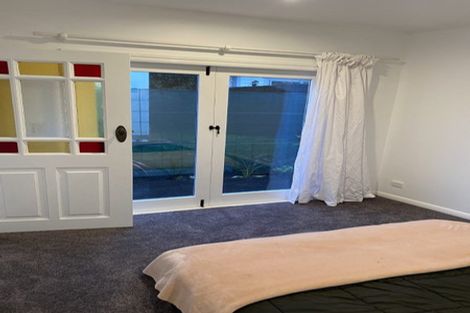 Photo of property in 80 Lake Road, Narrow Neck, Auckland, 0624