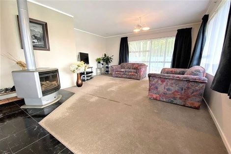 Photo of property in 411b Great South Road, Opaheke, Papakura, 2113