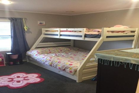 Photo of property in 19 Garland Drive, St Andrews, Hamilton, 3200