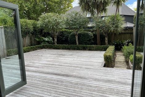 Photo of property in 2/5 Hepburn Street, Freemans Bay, Auckland, 1011