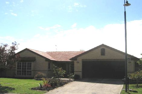 Photo of property in 2 Pippen Court, Henderson, Auckland, 0612